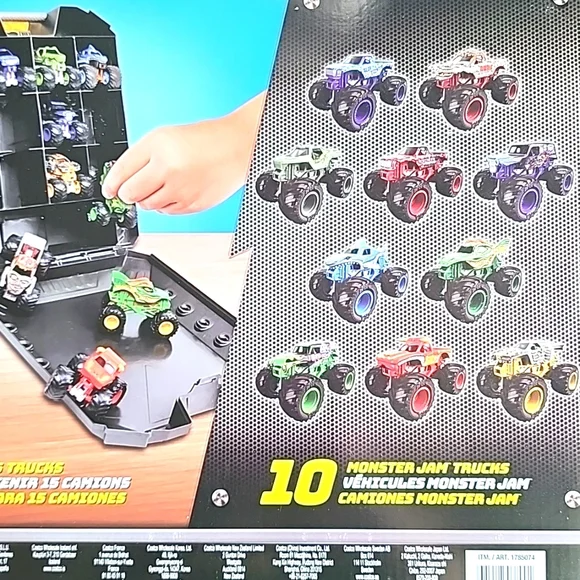Monster Jam Pit Party & Go New In Box With 10 Trucks And Carrying Case On Wheels - Picture 12 of 12
